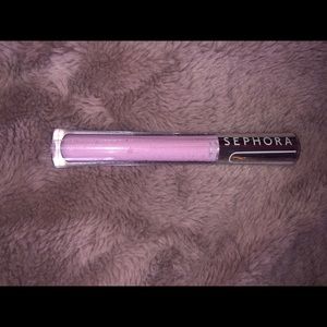 Pink shimmery lip gloss